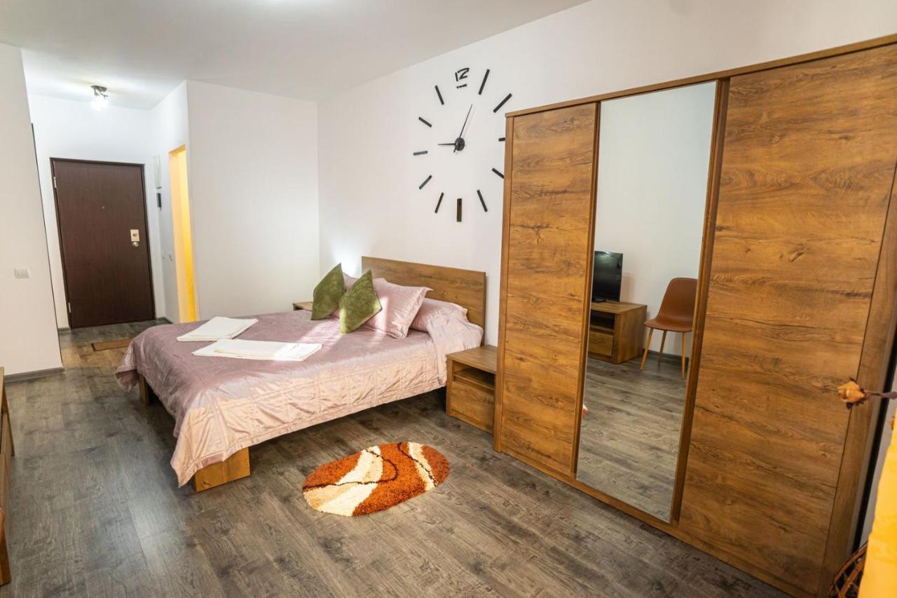 Seasons Primab Studio Μπρασόβ Εξωτερικό φωτογραφία