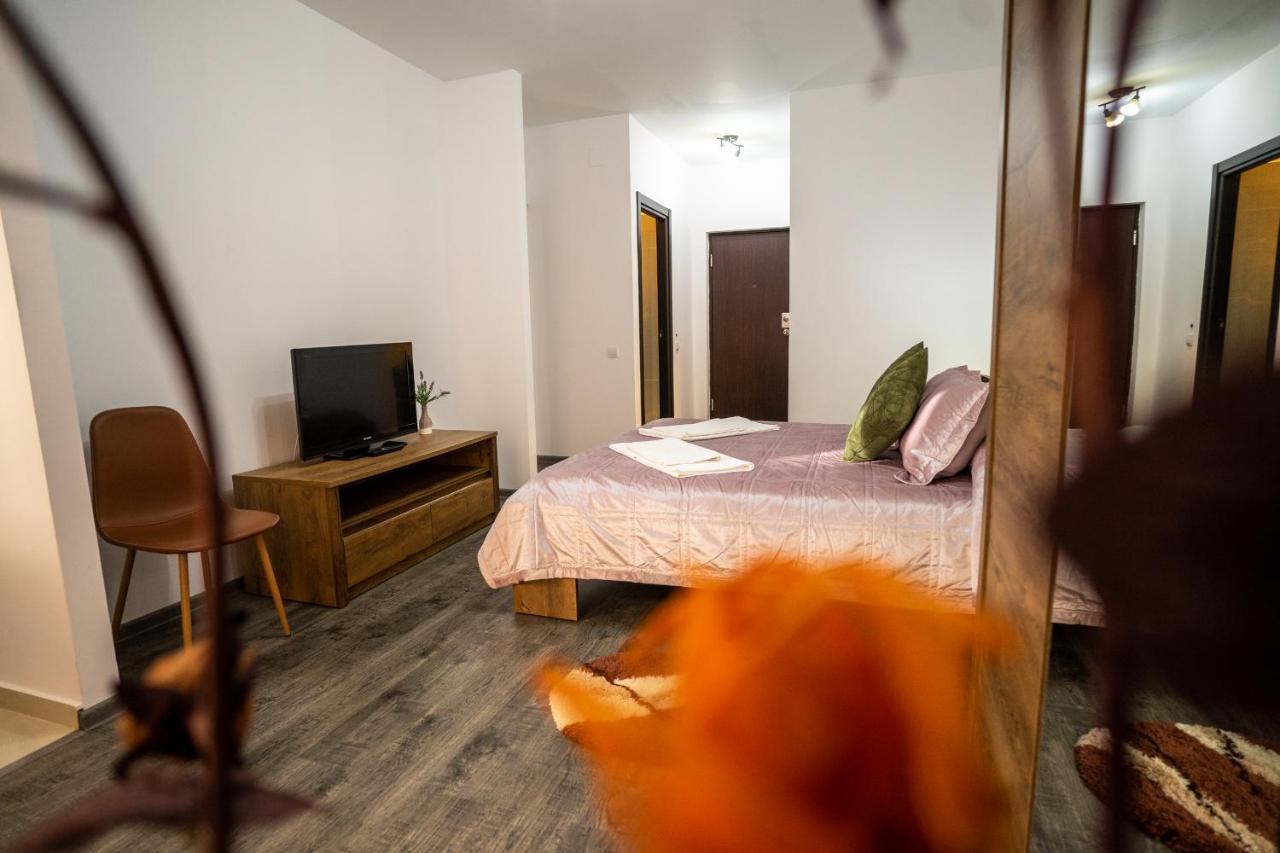 Seasons Primab Studio Μπρασόβ Εξωτερικό φωτογραφία